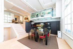 Between Saint Germain & Eiffel Tower high ceiling renovated townhouse terrace AC!!!!